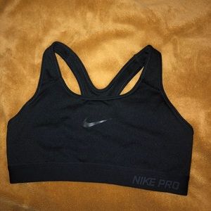 Nike Pro Sports Bra